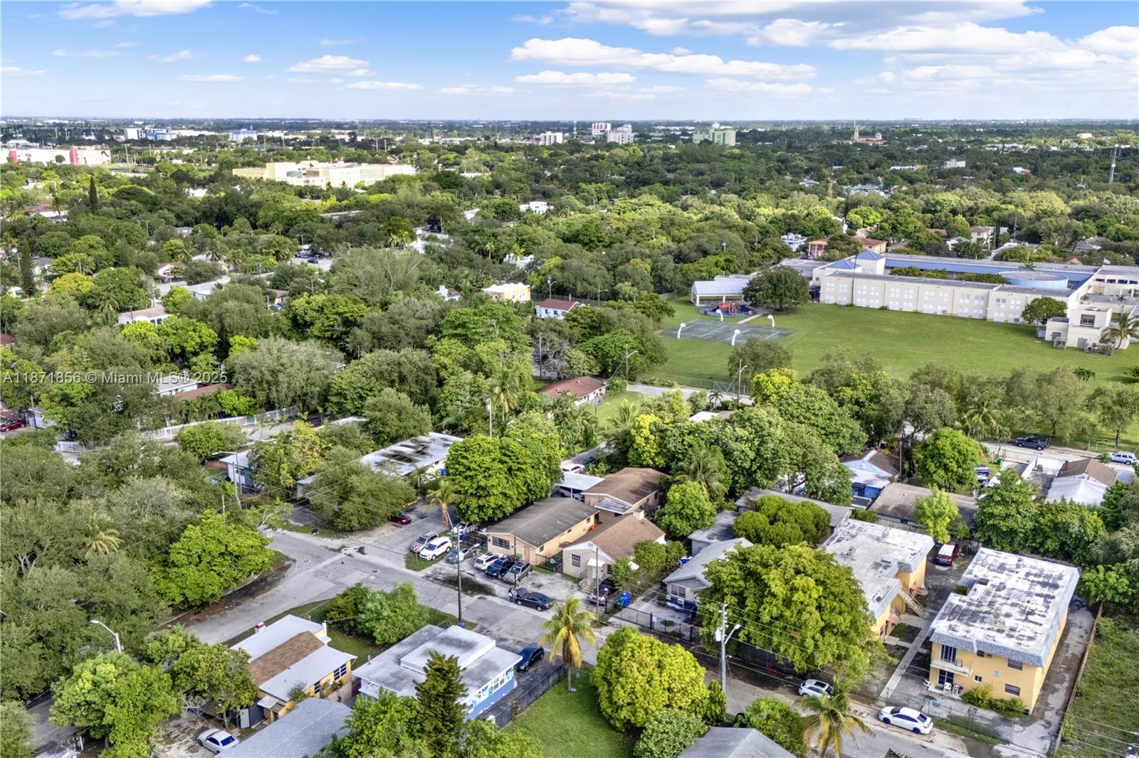 See details / 2300 sq. ft. $ 2025-09-03 0 Photo