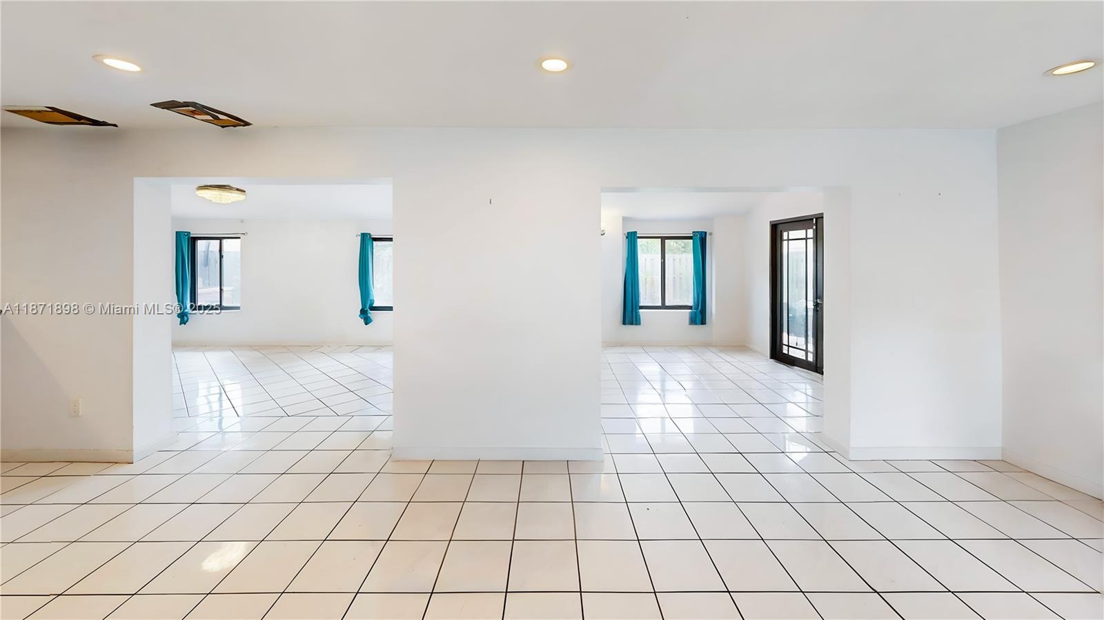 15166 4 / 3 2420 sq. ft. $ 2025-09-03 0 foto