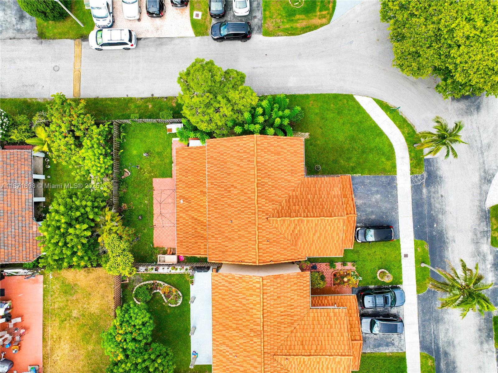 15166 4 / 3 2420 sq. ft. $ 2025-09-03 0 foto