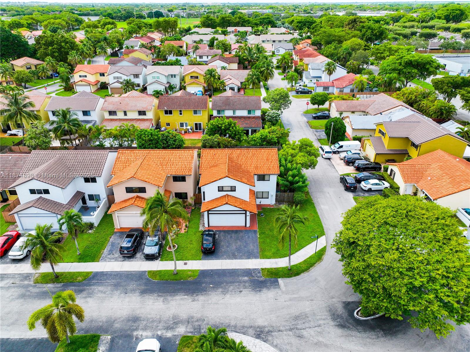 15166 4 / 3 2420 sq. ft. $ 2025-09-03 0 foto