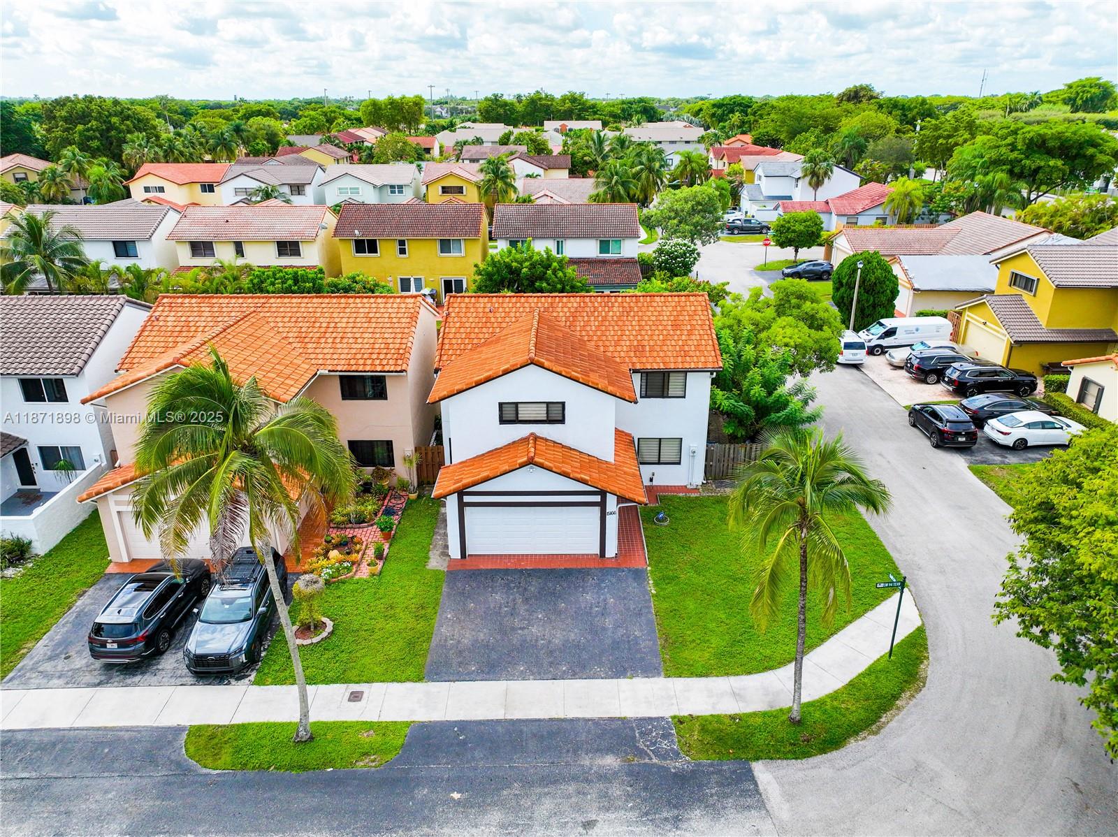 15166 4 / 3 2420 sq. ft. $ 2025-09-03 0 foto