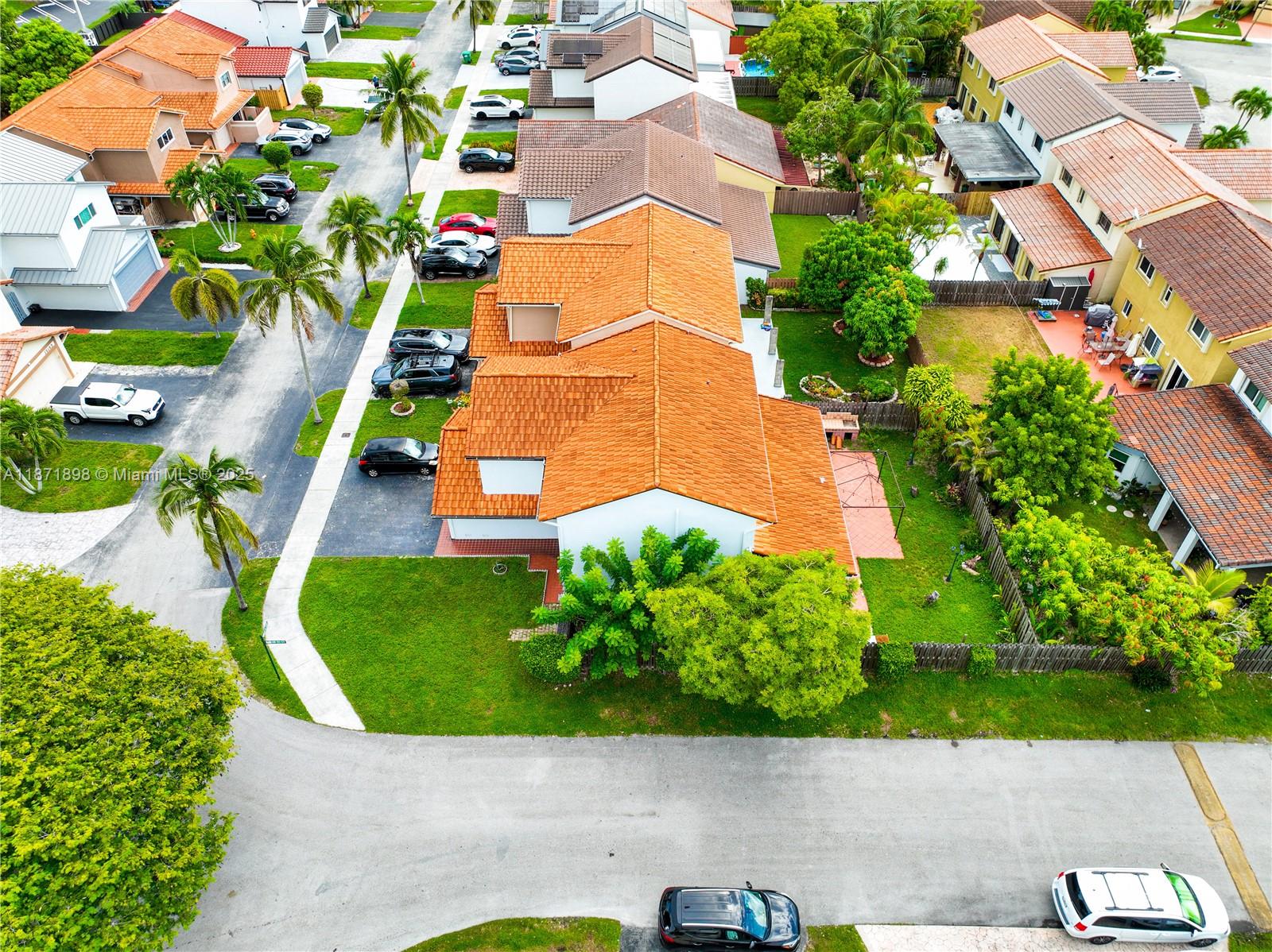 15166 4 / 3 2420 sq. ft. $ 2025-09-03 0 foto