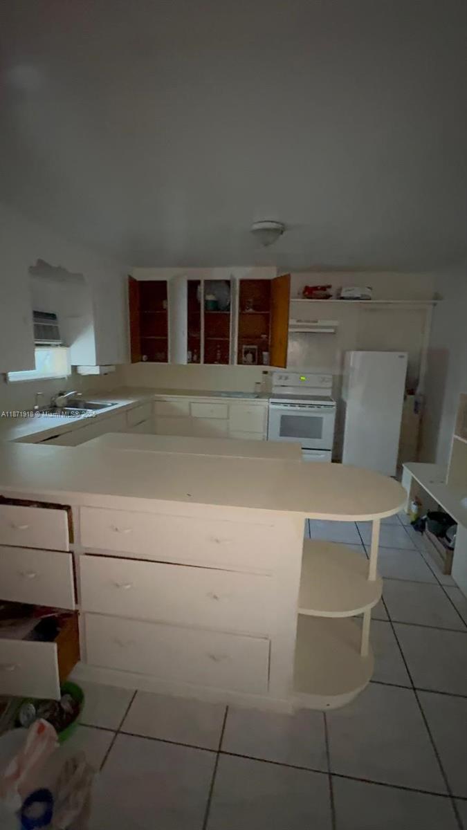 See details / 2696 sq. ft. $ 2025-09-03 0 Photo