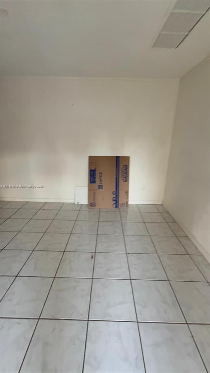 See details / 2696 sq. ft. $ 2025-09-03 0 Photo