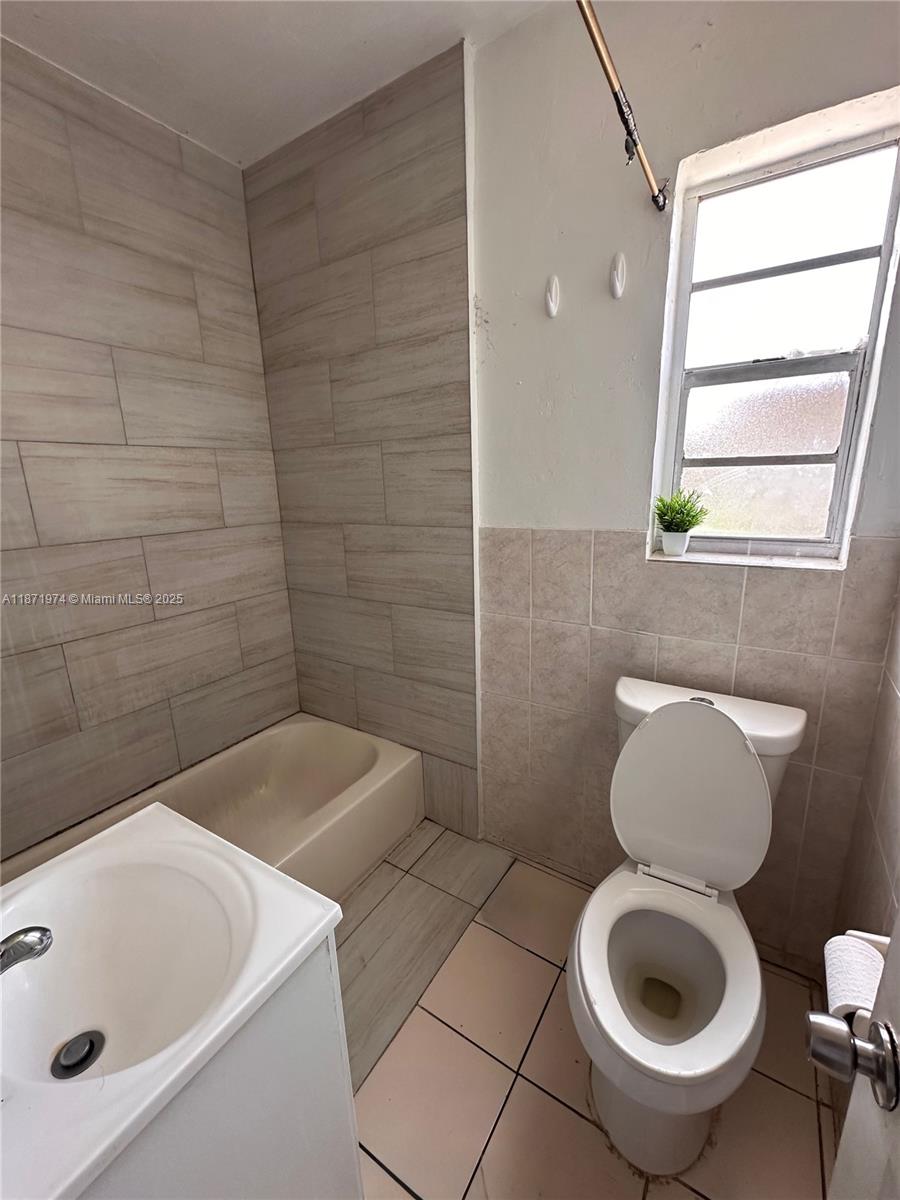 See details / 1254 sq. ft. $ 2025-09-04 0 Photo