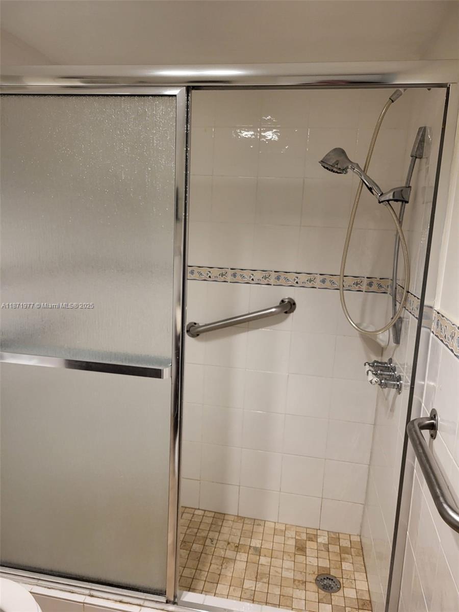 Photo of 900 12th Ave  #705, Hallandale Beach, Florida, 33009 - 