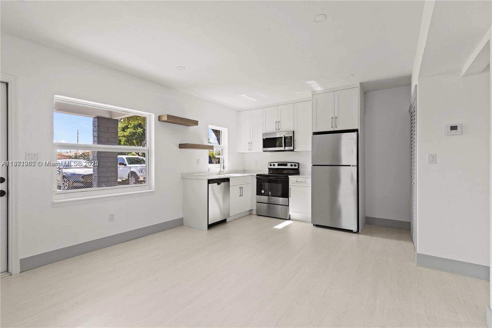 See details / 1772 sq. ft. $ 2025-09-04 0 Photo