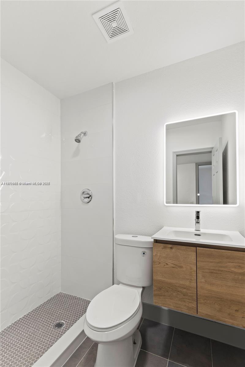 See details / 1772 sq. ft. $ 2025-09-04 0 Photo