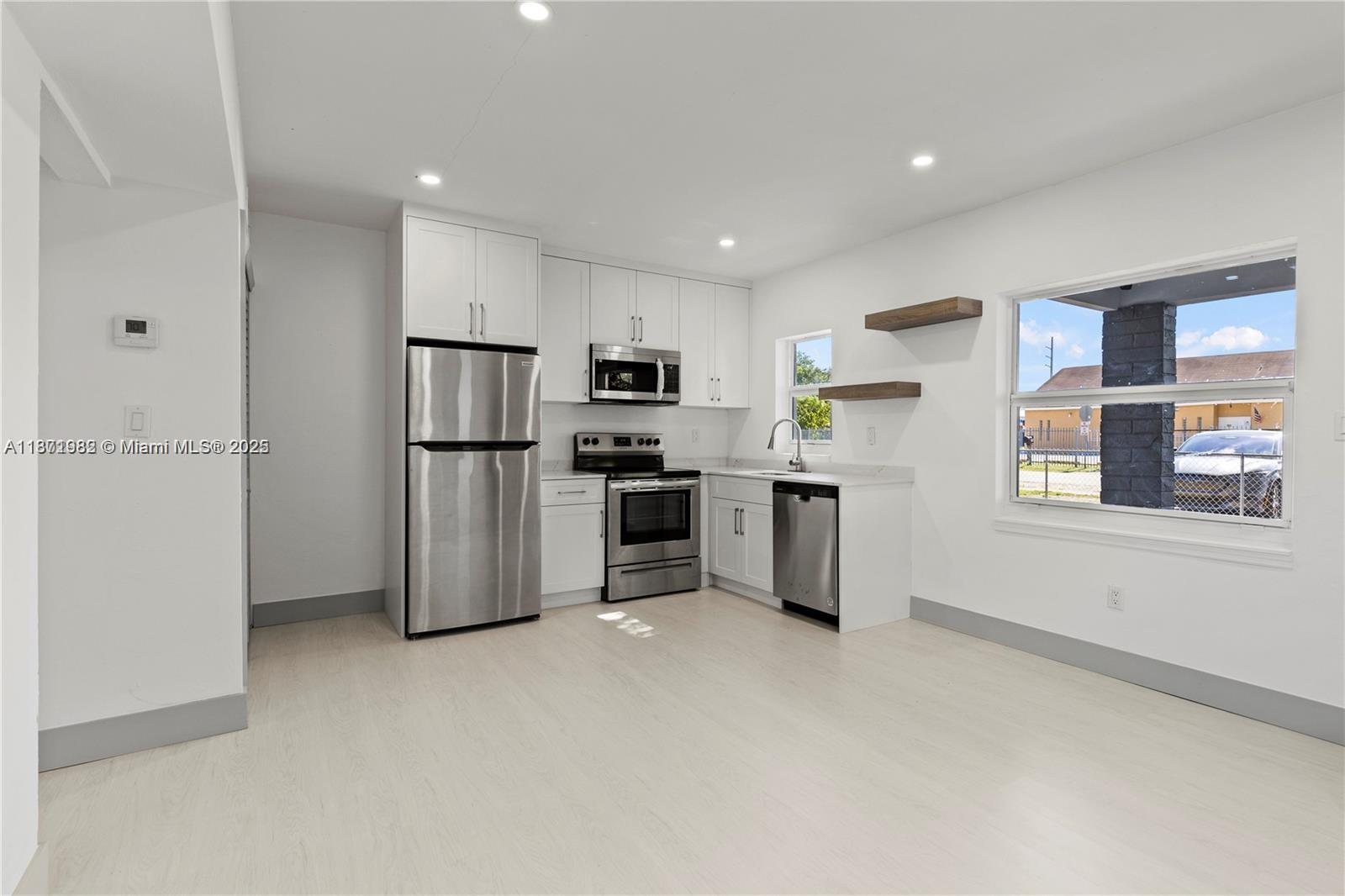 See details / 1772 sq. ft. $ 2025-09-04 0 Photo