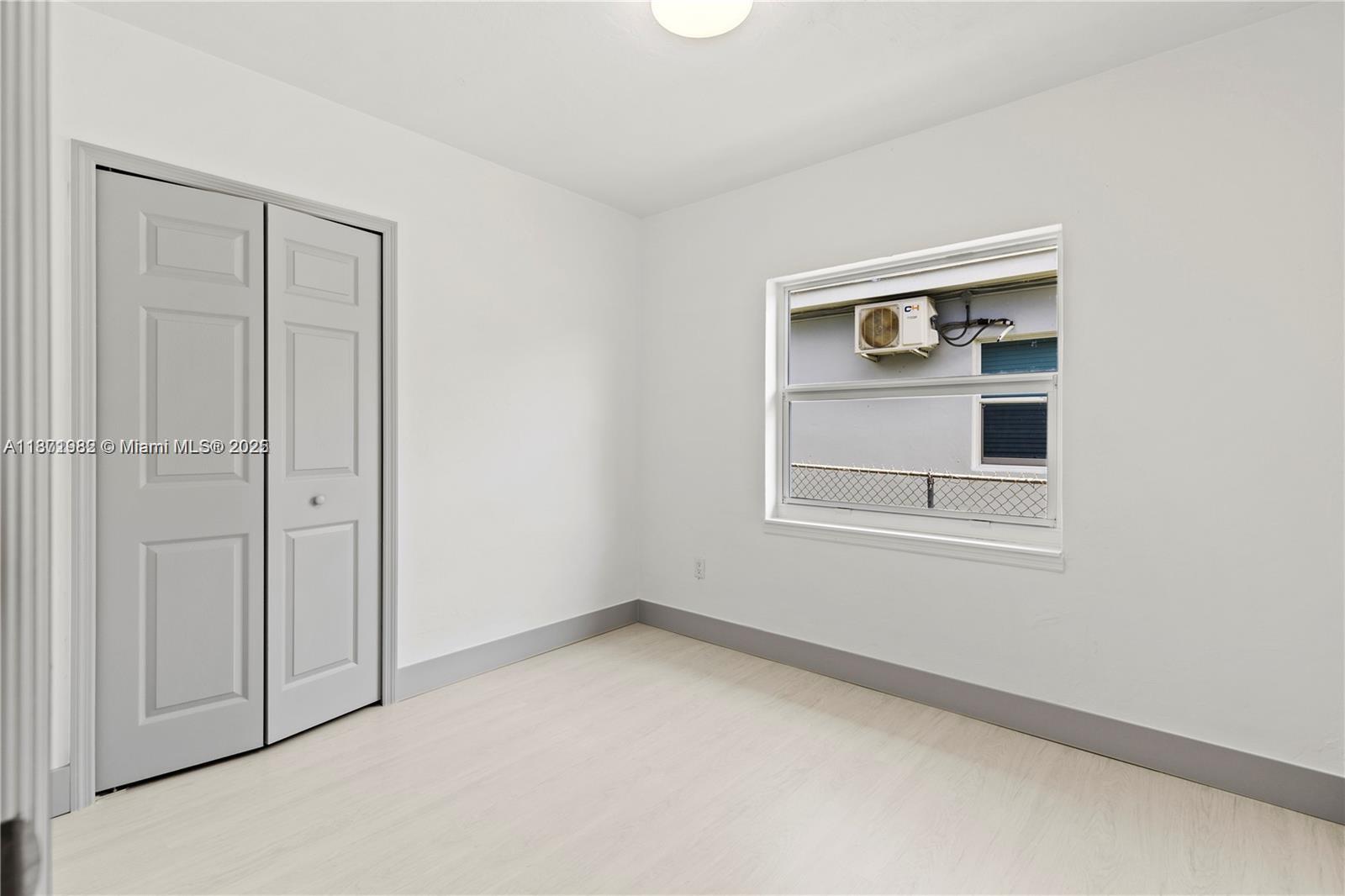 See details / 1772 sq. ft. $ 2025-09-04 0 Photo