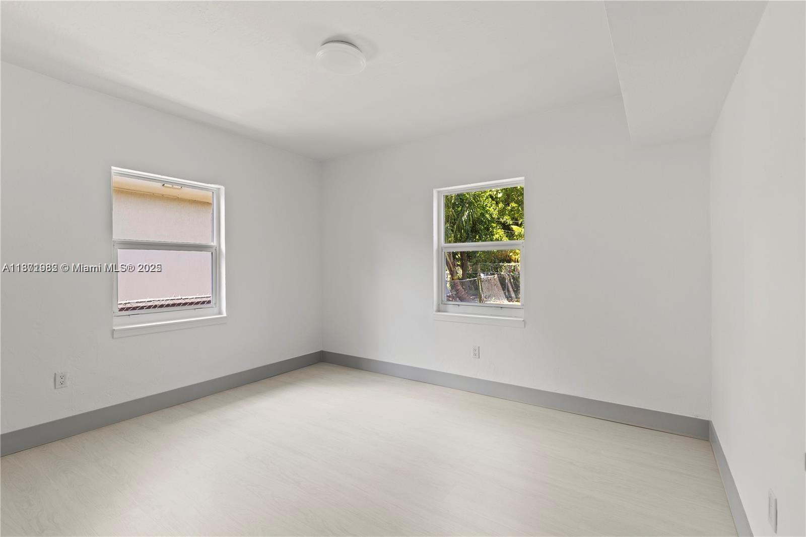 See details / 1772 sq. ft. $ 2025-09-04 0 Photo