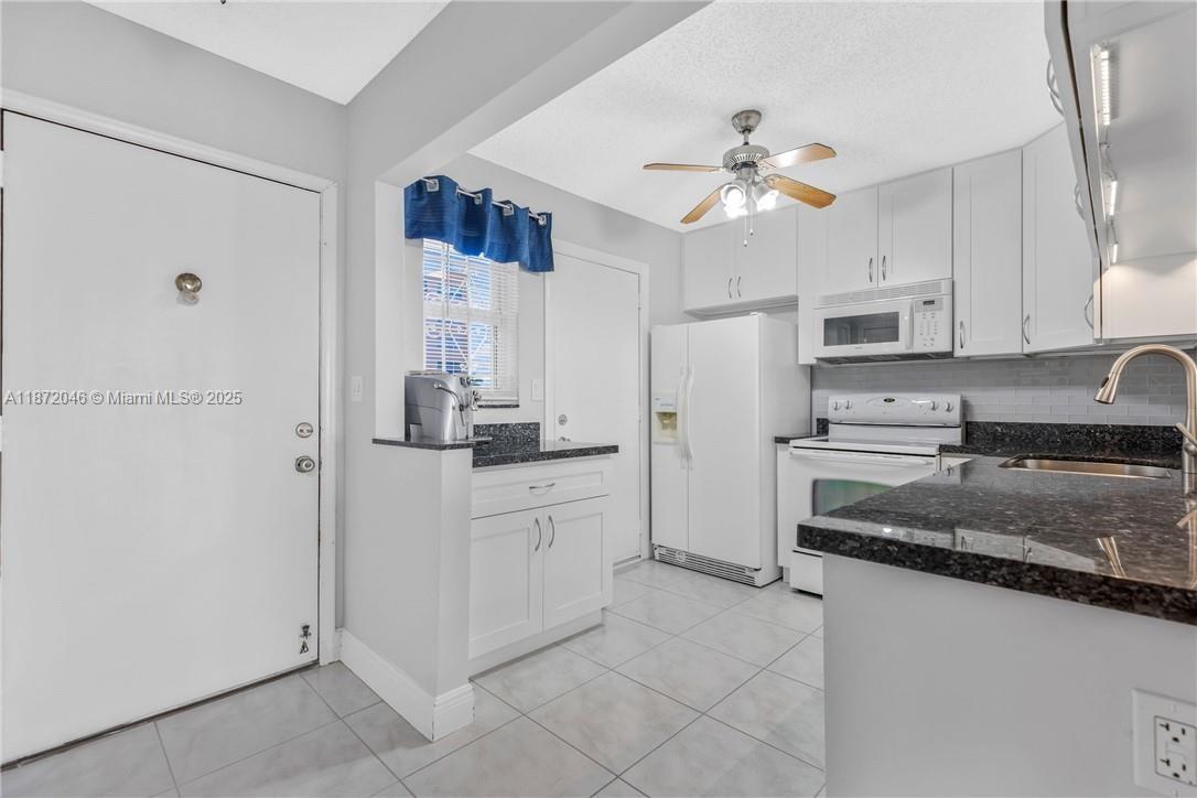 Photo of 420 12th Ave  #404, Hallandale Beach, Florida, 33009 - 