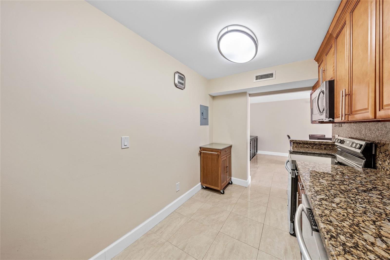 Photo of 1849 Ocean #711, Hallandale Beach, Florida, 33009 - Photo 8
