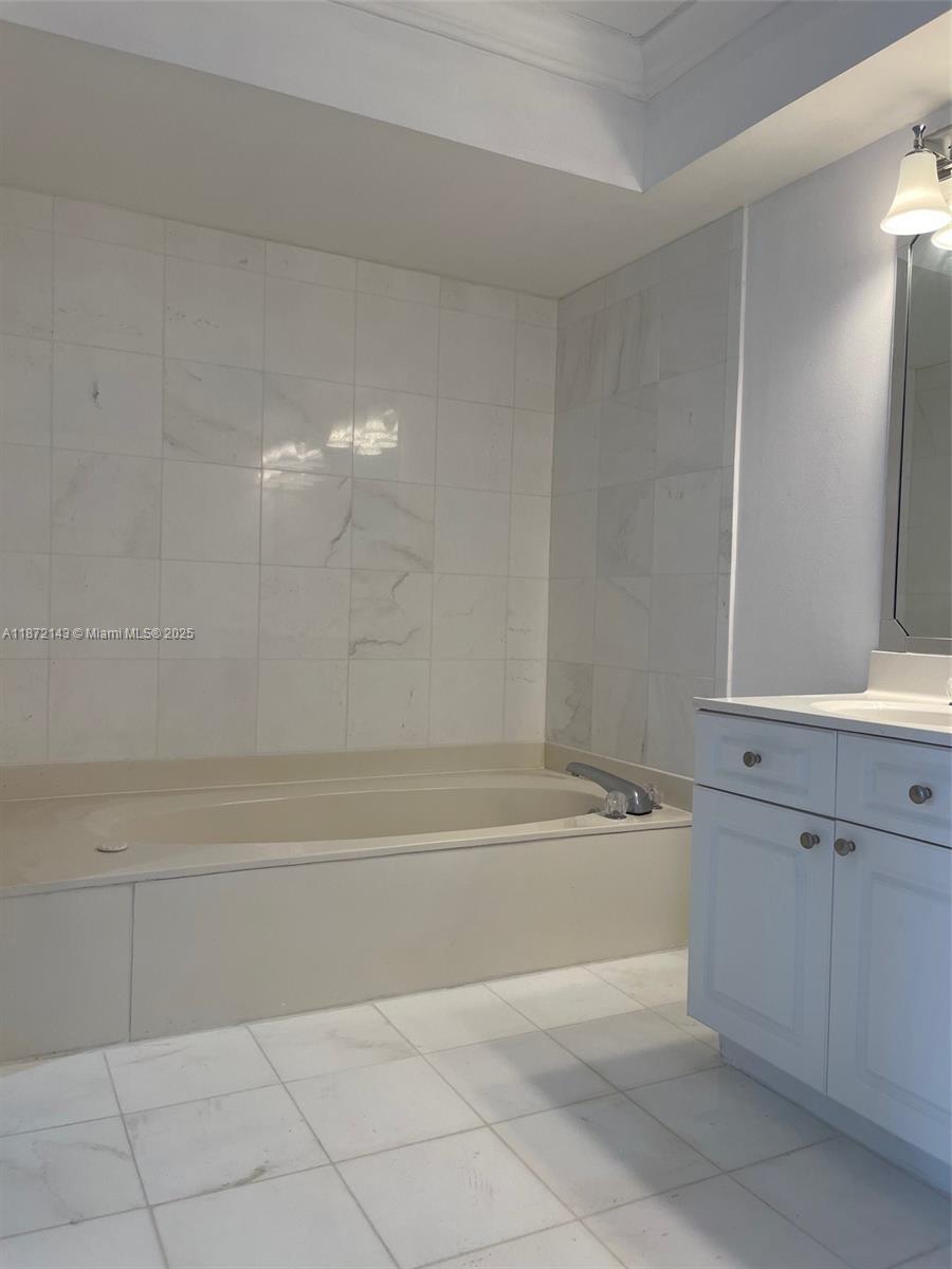 Photo of 19101 36th Ct  #1110, Aventura, Florida, 33180 - 