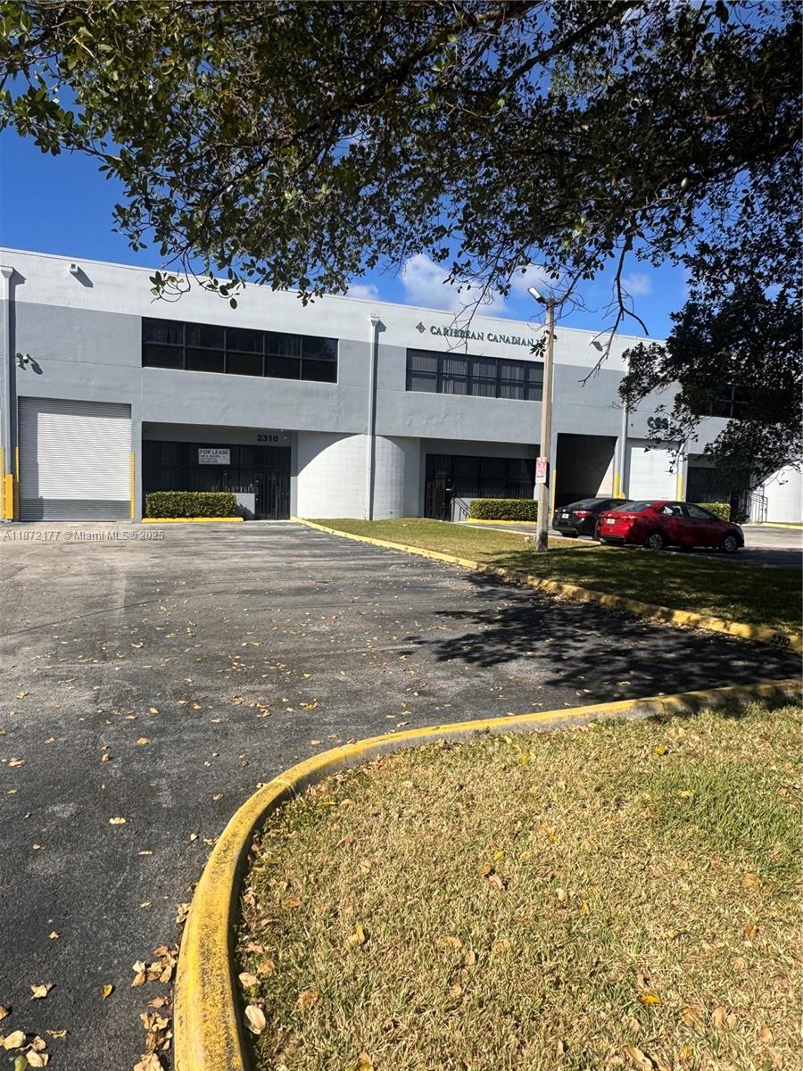 See details / sq. ft. $ 2025-09-04 0 Photo