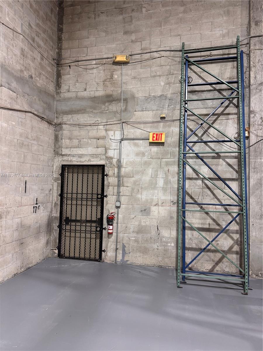 See details / sq. ft. $ 2025-09-04 0 Photo