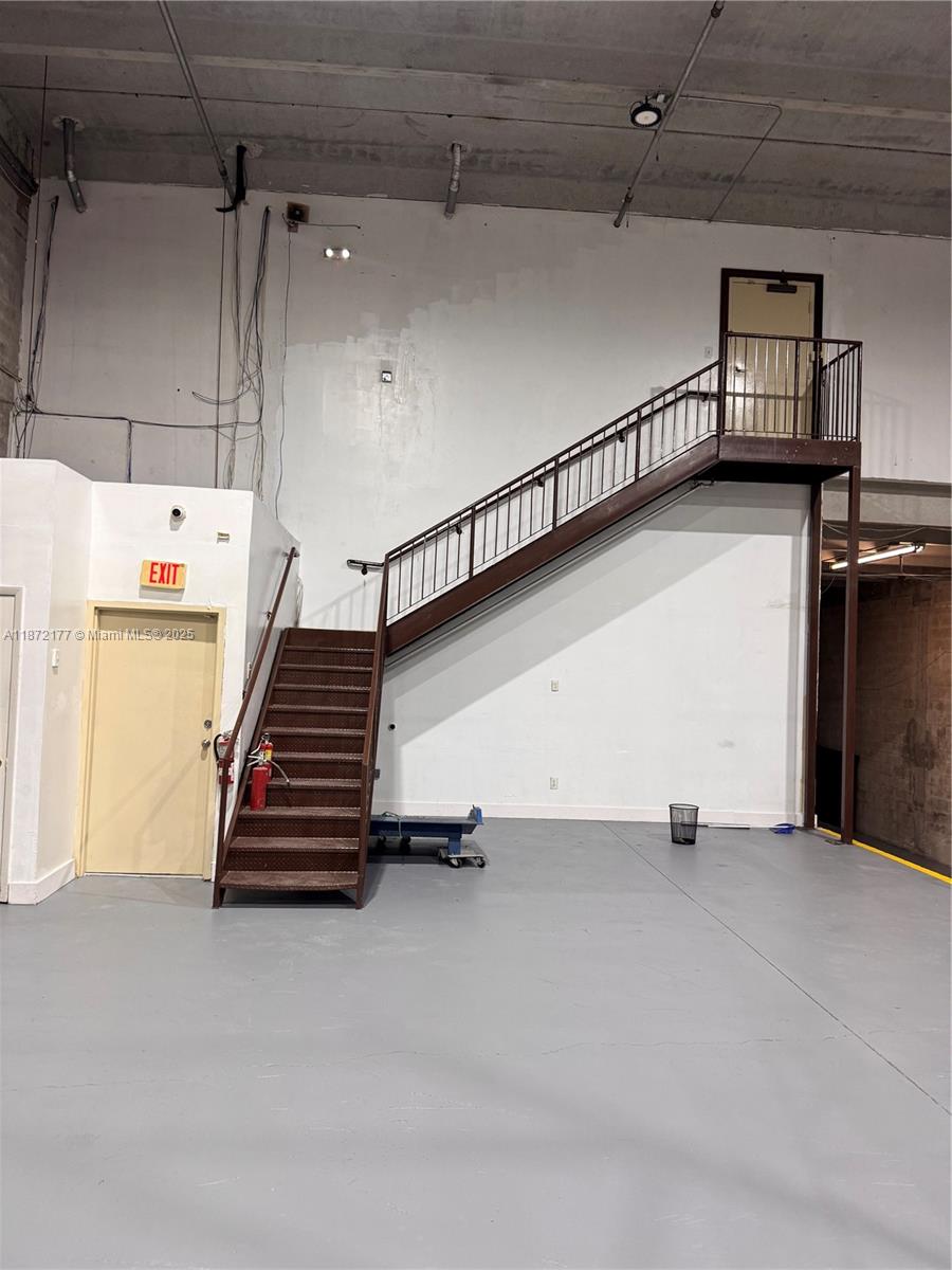 See details / sq. ft. $ 2025-09-04 0 Photo