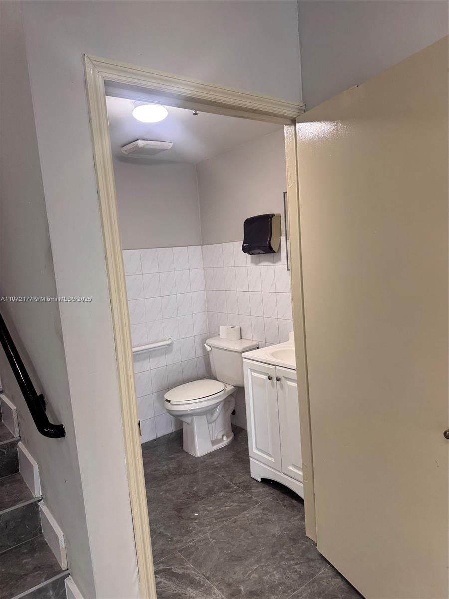 See details / sq. ft. $ 2025-09-04 0 Photo