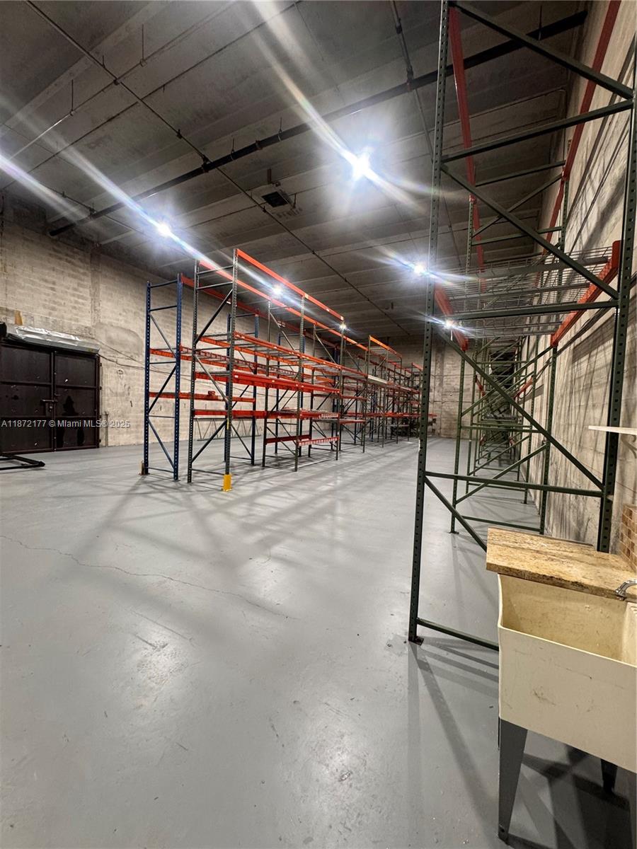 See details / sq. ft. $ 2025-09-04 0 Photo