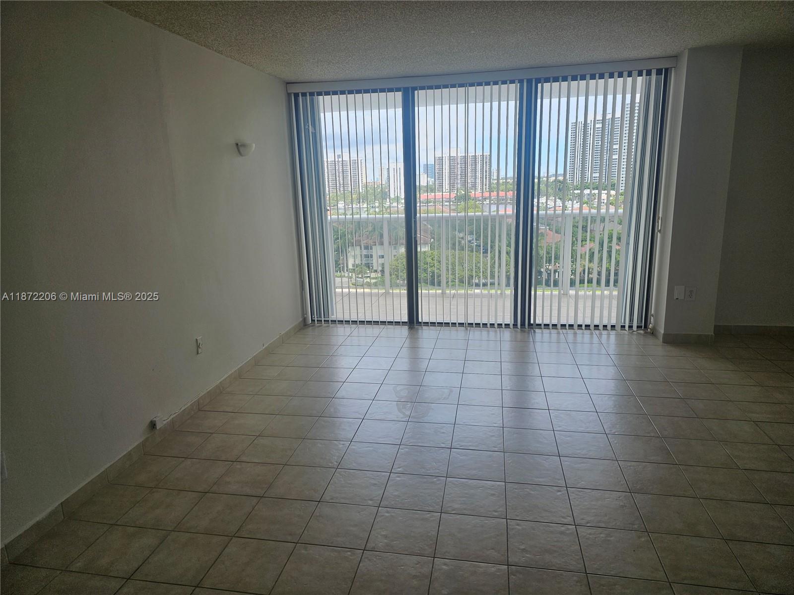 Photo of 3675 Country Club Dr  #1001, Aventura, Florida, 33180 - 