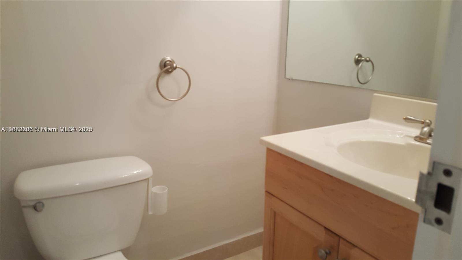 Photo of 3675 Country Club Dr  #1001, Aventura, Florida, 33180 - 