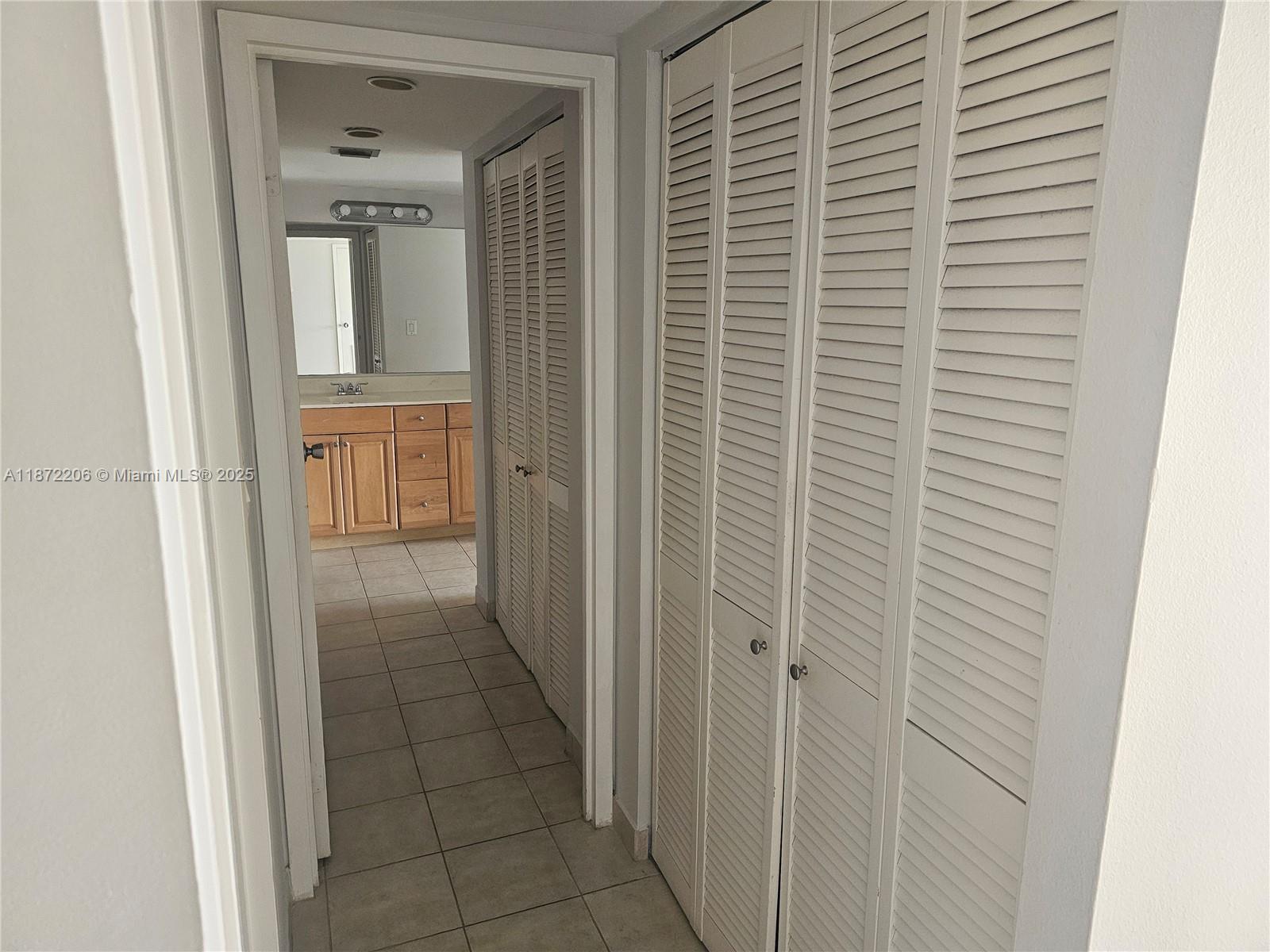 Photo of 3675 Country Club Dr  #1001, Aventura, Florida, 33180 - 