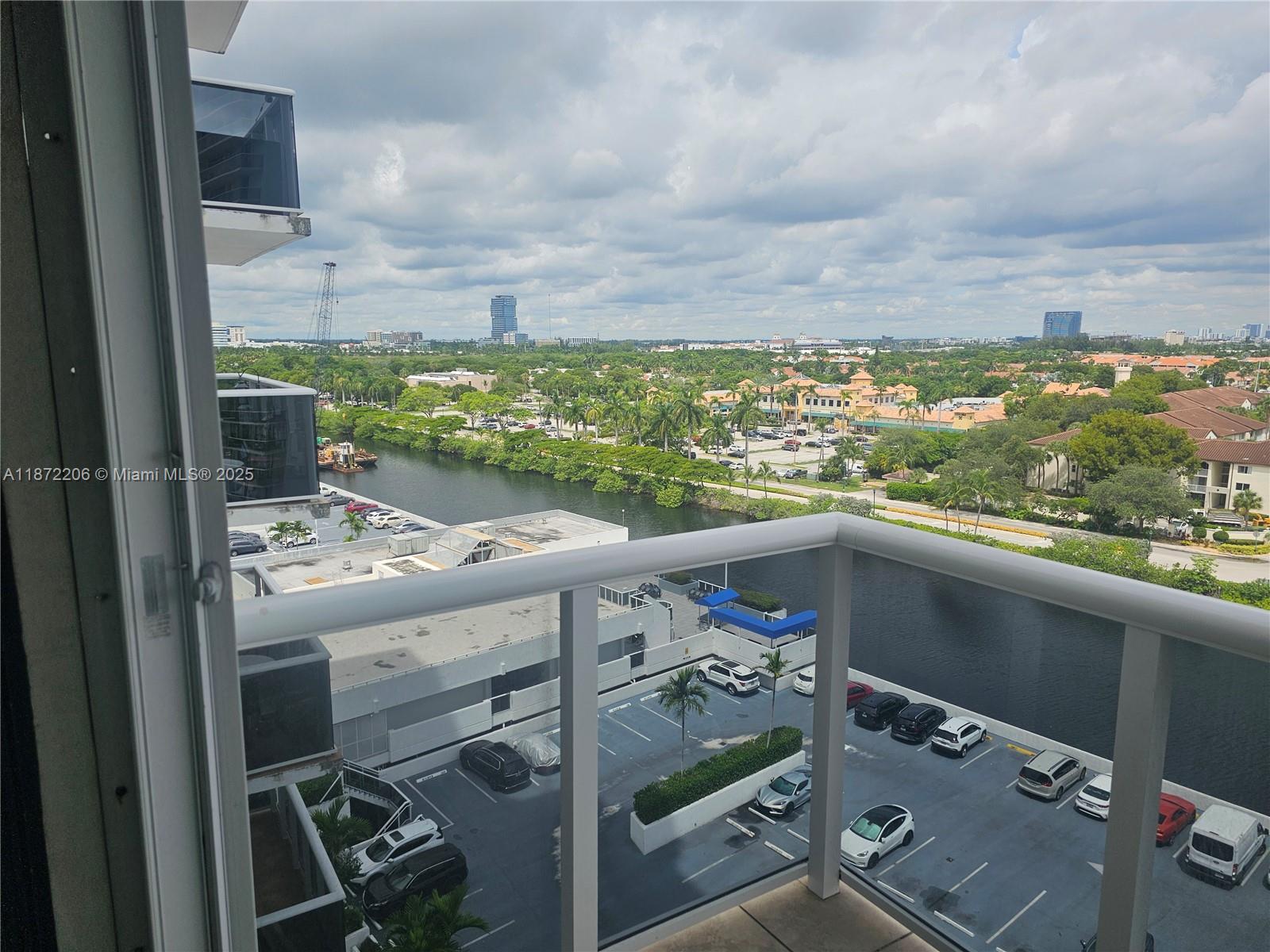 Photo of 3675 Country Club Dr  #1001, Aventura, Florida, 33180 - 