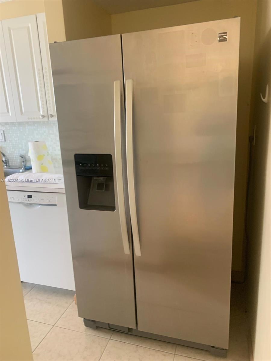See details 1801 1 / 2 975 sq. ft. $ 2025-09-04 0 Photo