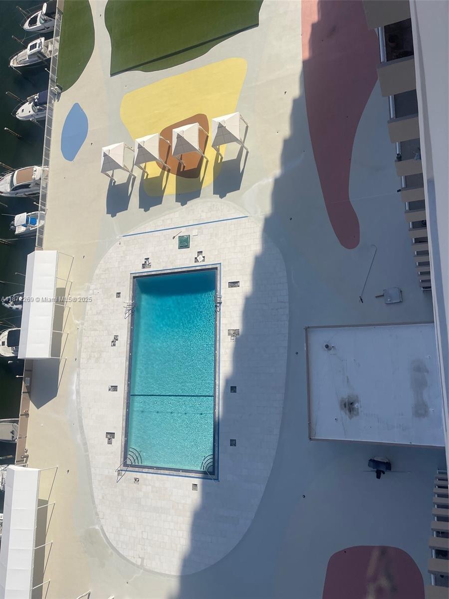 See details 1801 1 / 2 975 sq. ft. $ 2025-09-04 0 Photo