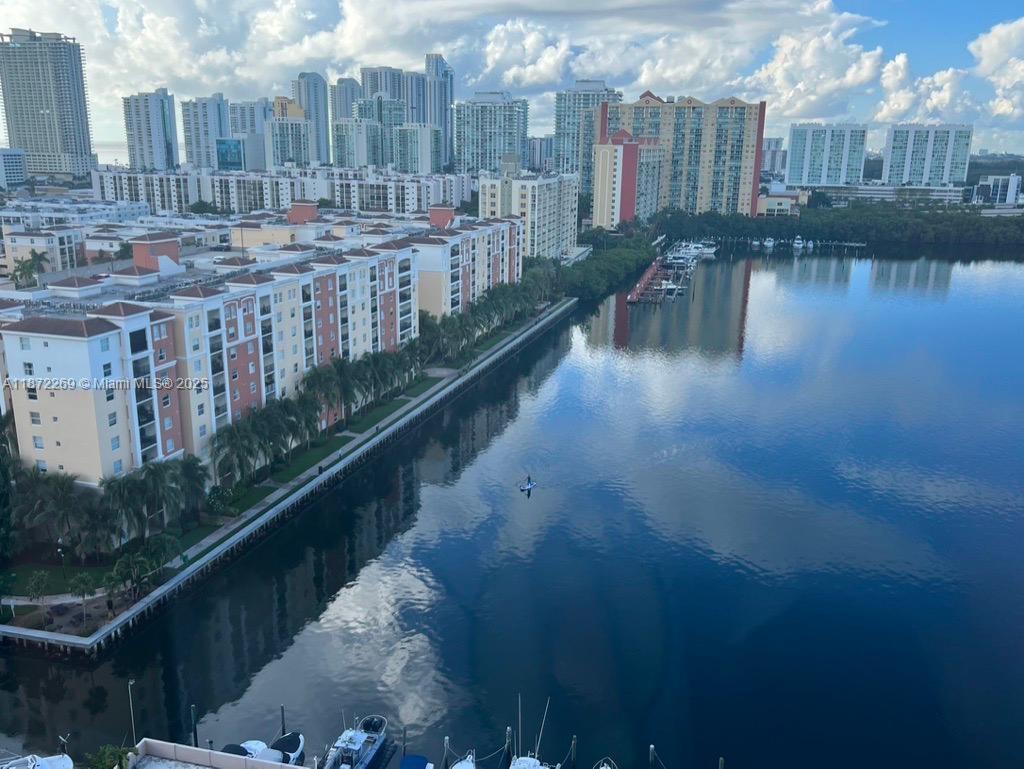 See details 1801 1 / 2 975 sq. ft. $ 2025-09-04 0 Photo