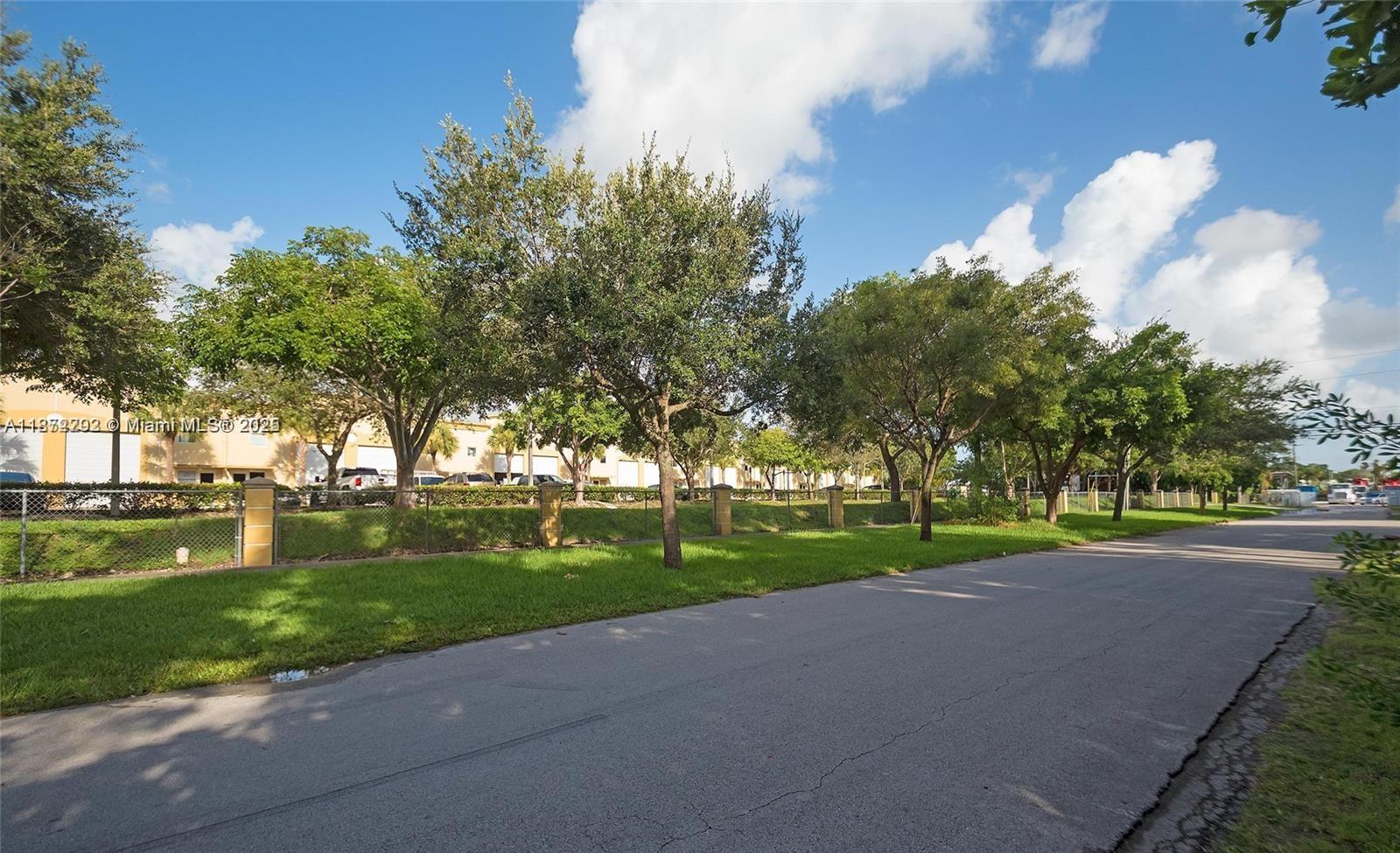 Ver detalles 104 / sq. ft. $ 2025-09-04 0 foto