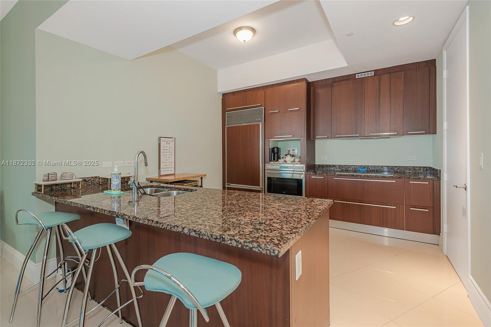 2903 3 / 3 1962 sq. ft. $ 2025-09-04 0 Photo