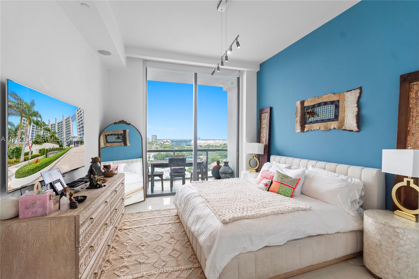 Photo of 3300 188th St  #LPH16, Aventura, Florida, 33180 - 