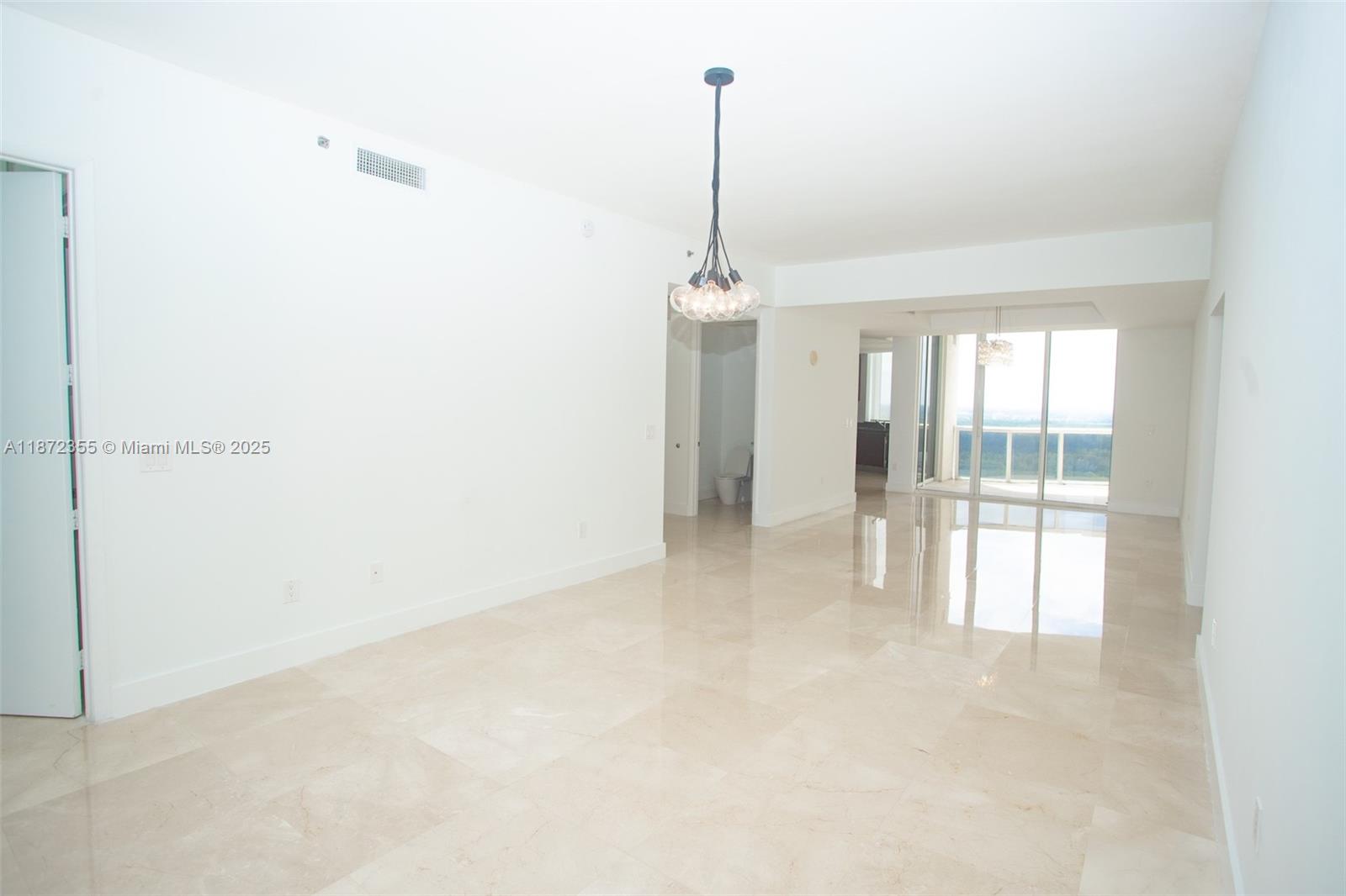3004 3 / 4 2558 sq. ft. $ 2025-09-04 0 Photo