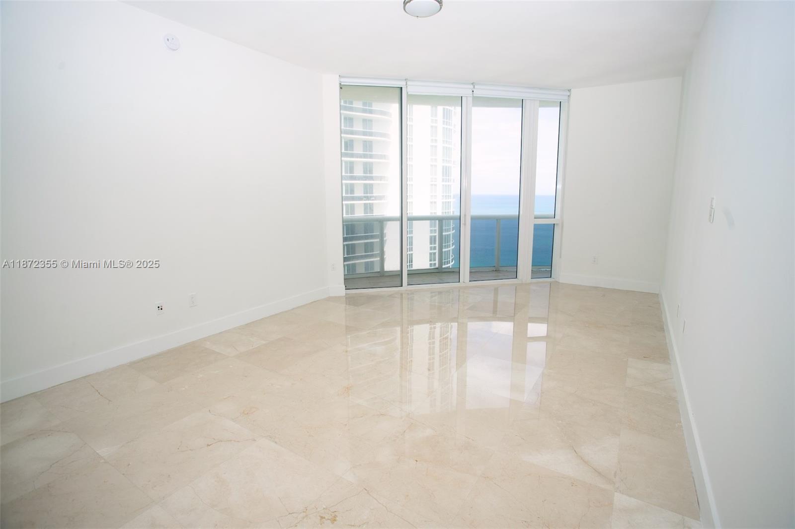 3004 3 / 4 2558 sq. ft. $ 2025-09-04 0 Photo
