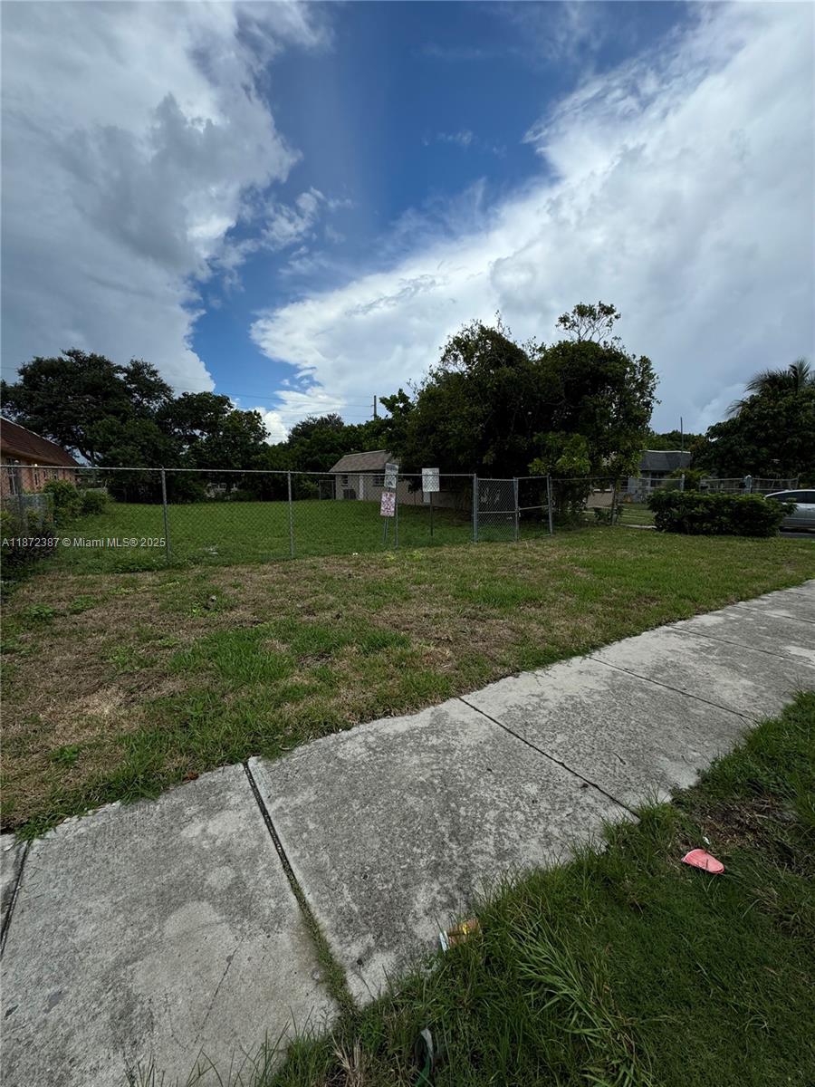   /   sq. ft. $ 2025-09-04 0 Photo