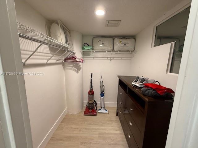 Photo of 3725 Ocean Dr  #605, Hollywood, Florida, 33019 - 