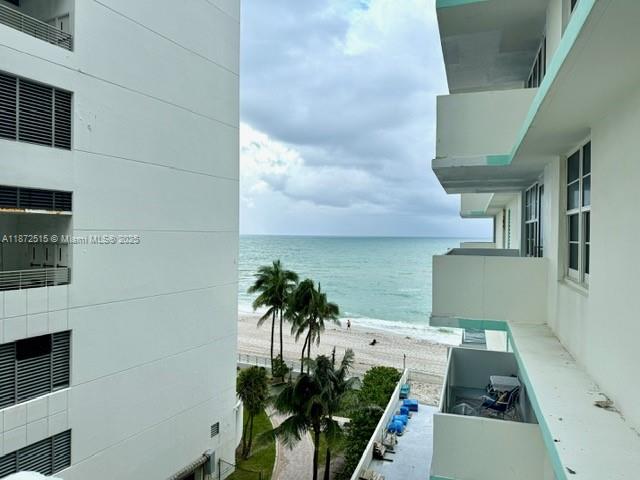 Photo of 3725 Ocean Dr  #605, Hollywood, Florida, 33019 - 