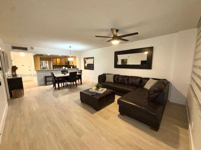 Photo of 3725 Ocean Dr #605, Hollywood, Florida, 33019 -