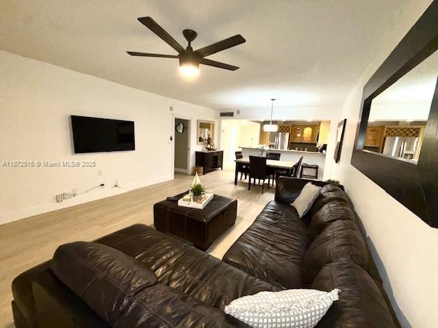Photo of 3725 Ocean Dr #605, Hollywood, Florida, 33019 -