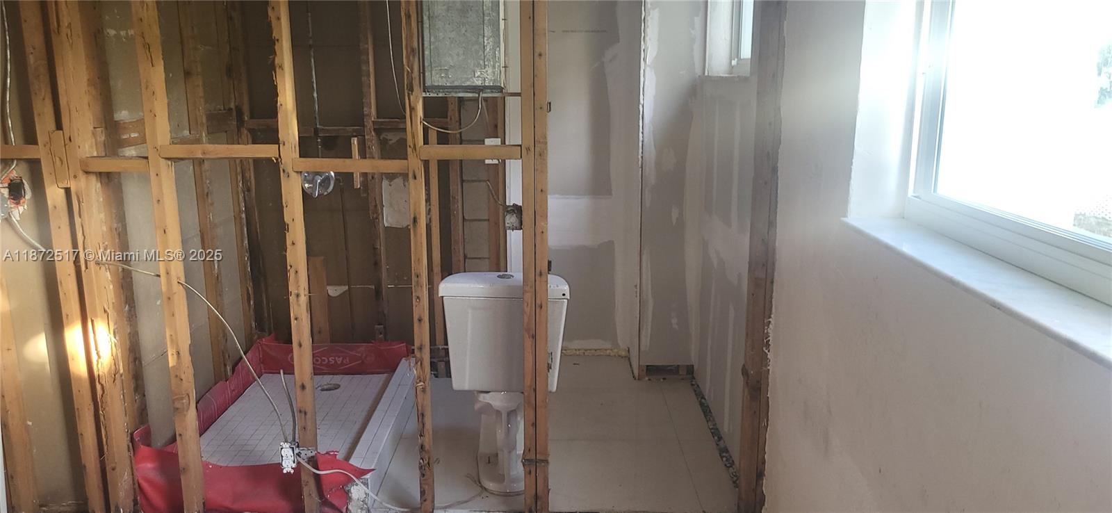 Ver detalles 731 2 / 2 1247 sq. ft. $ 2025-09-18 0 foto
