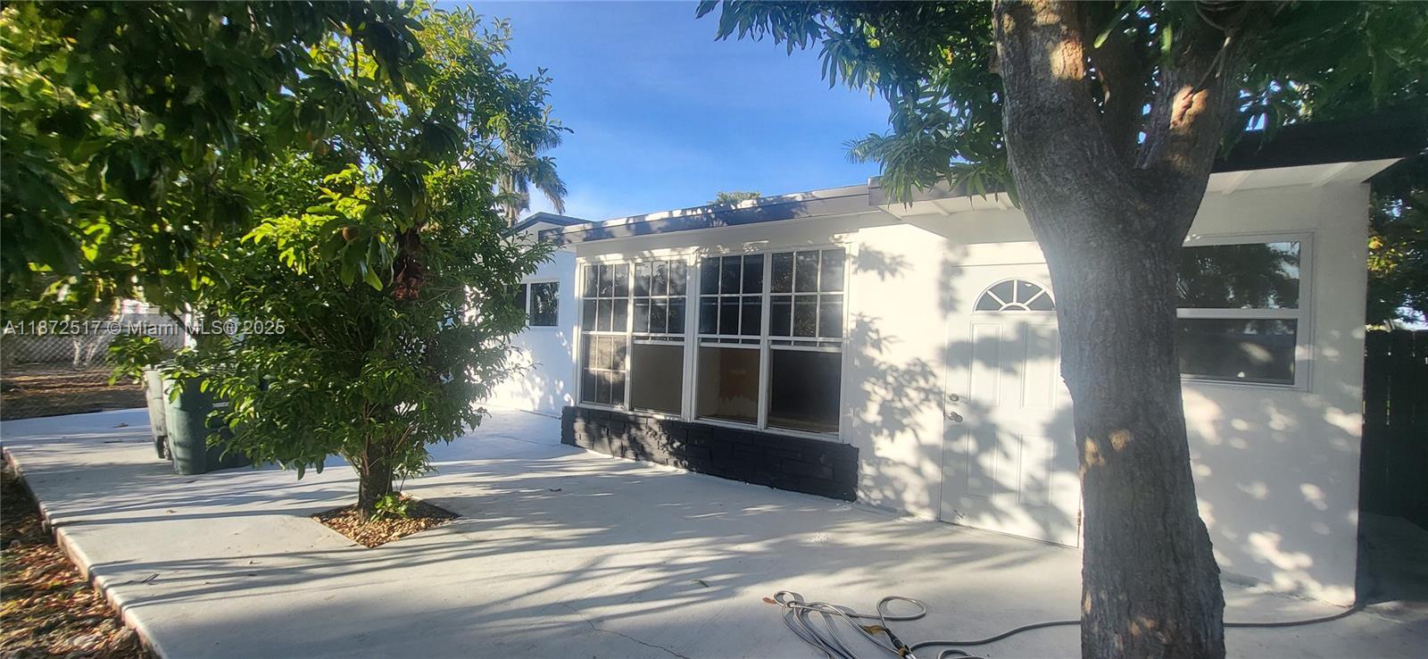 Ver detalles 731 2 / 2 1247 sq. ft. $ 2025-09-18 0 foto