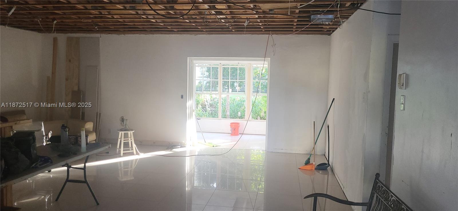 Ver detalles 731 2 / 2 1247 sq. ft. $ 2025-09-18 0 foto