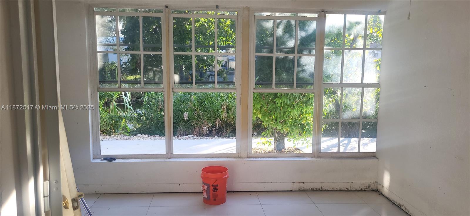Ver detalles 731 2 / 2 1247 sq. ft. $ 2025-09-18 0 foto