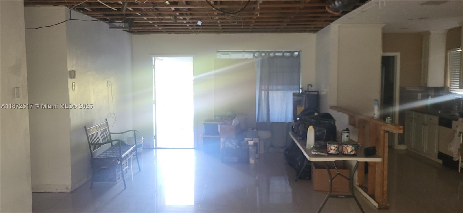 Ver detalles 731 2 / 2 1247 sq. ft. $ 2025-09-18 0 foto