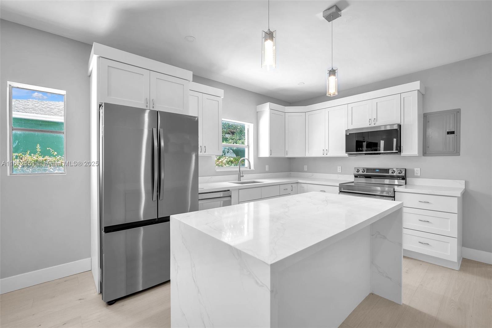   /  1556 sq. ft. $ 2025-09-04 0 Photo