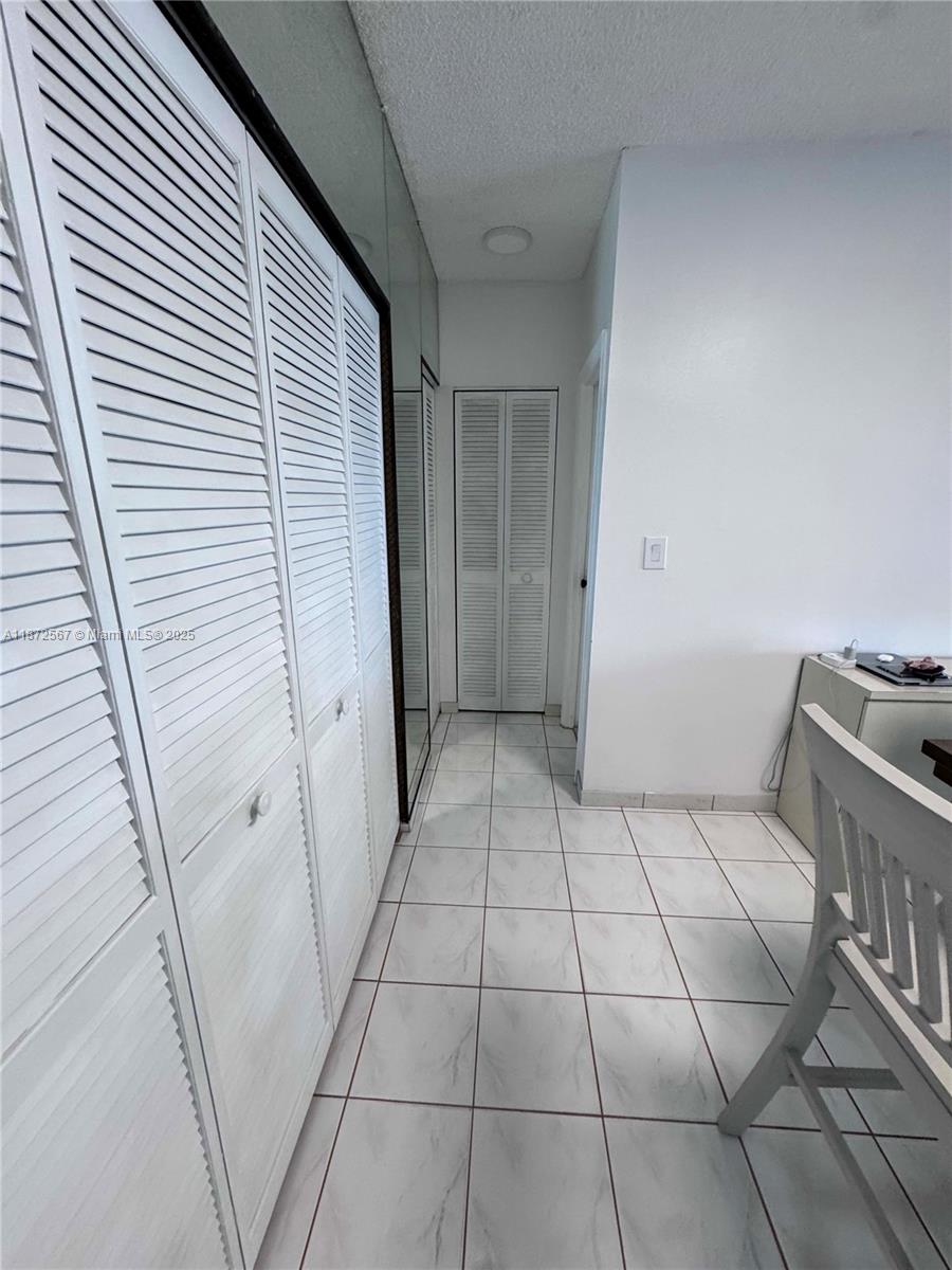 11D 1 / 2 870 sq. ft. $ 2025-09-04 0 Photo