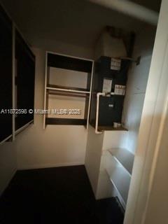   /  2483 sq. ft. $ 2025-09-04 0 foto