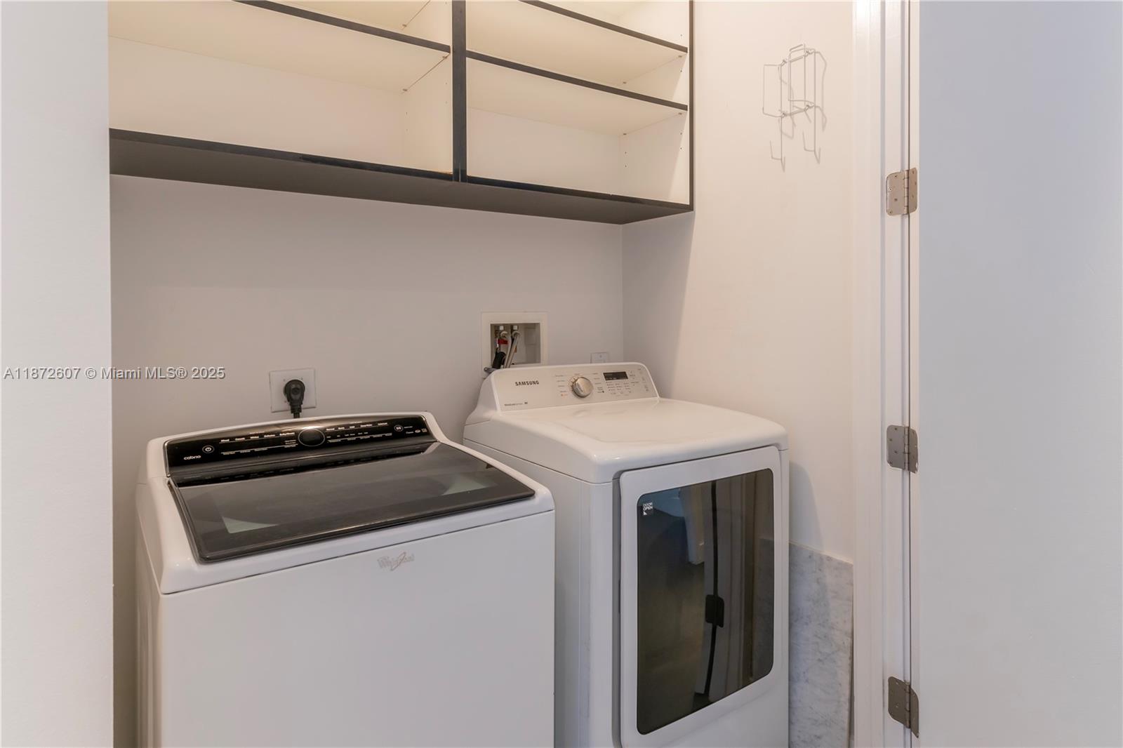 Ver detalles 4502 2 / 3 1557 sq. ft. $ 2025-09-04 0 foto