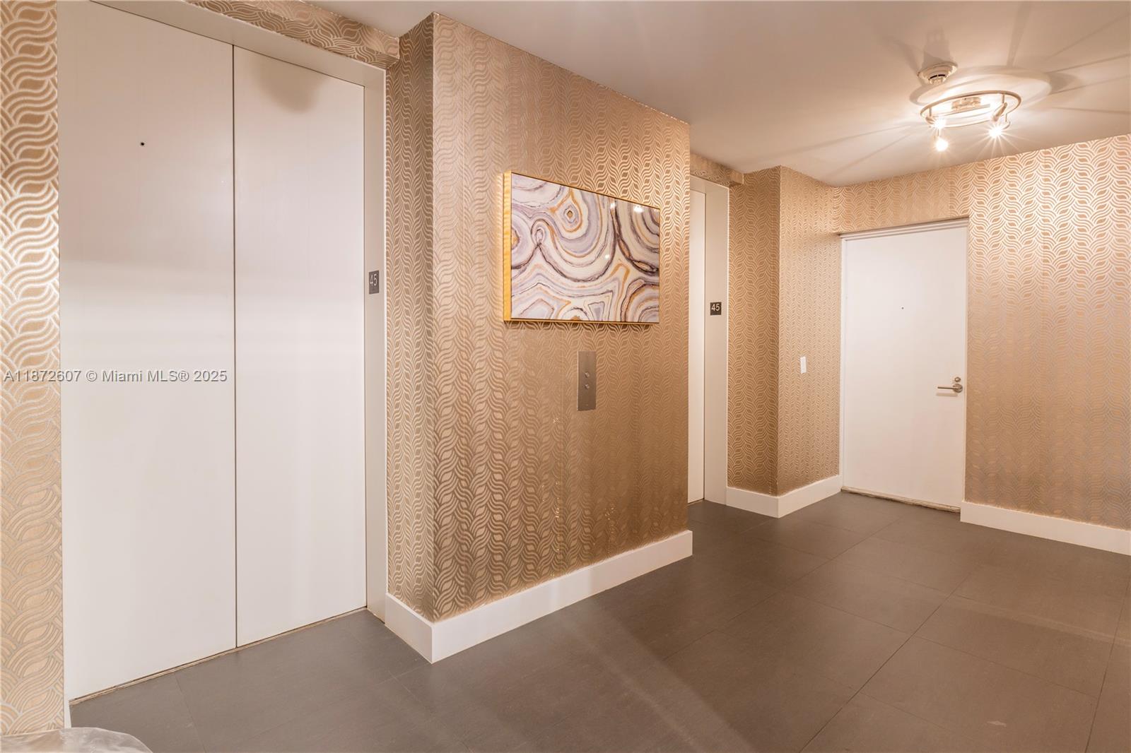 Ver detalles 4502 2 / 3 1557 sq. ft. $ 2025-09-04 0 foto